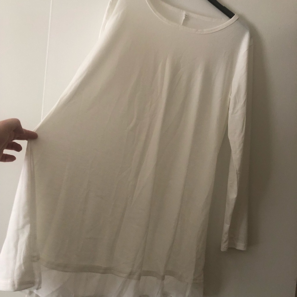 Plus Size White Tunic Top - Picture 3 of 4